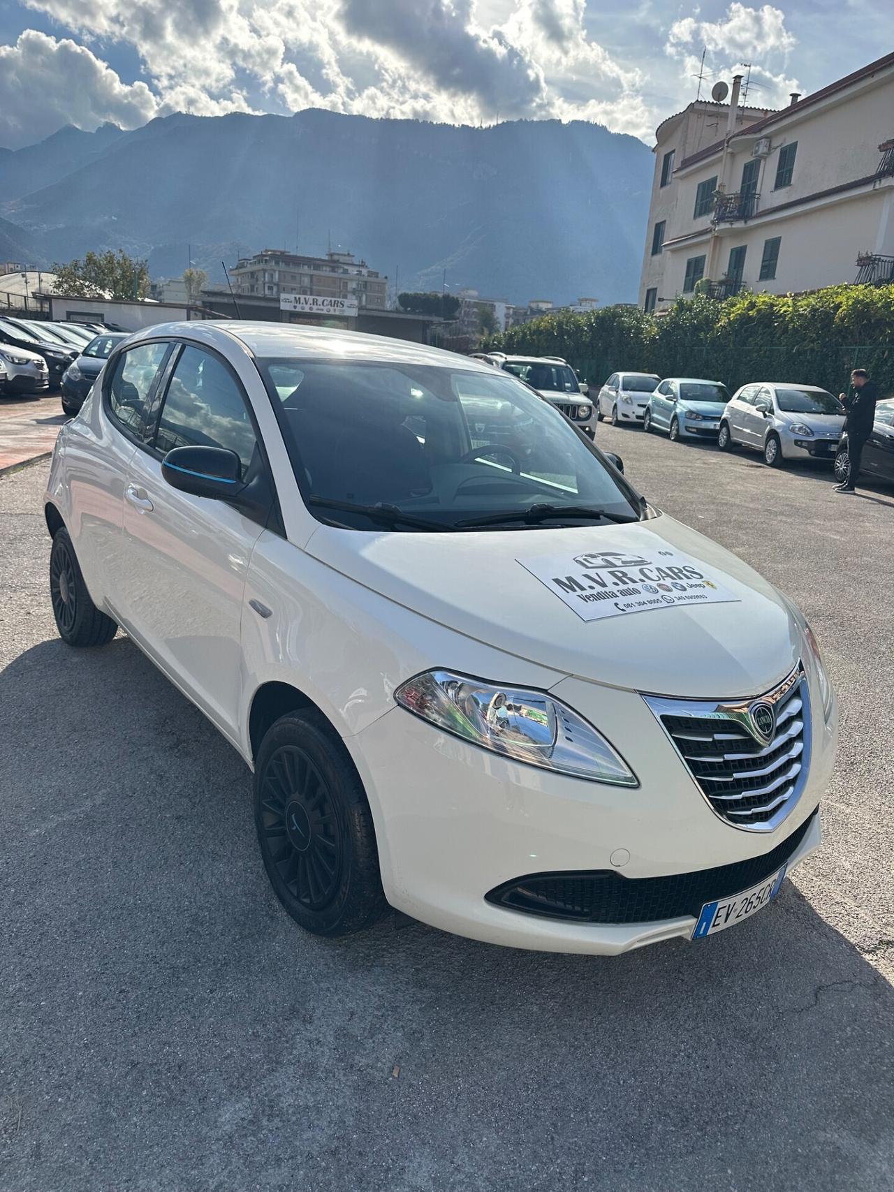 Lancia Ypsilon 0.9 TwinAir 85 CV 5 porte Metano Ecochic Gold