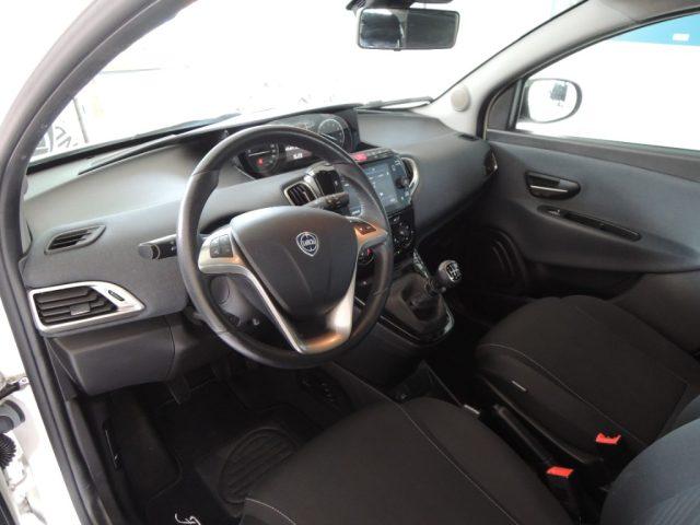 LANCIA Ypsilon 1.0 FireFly 5 porte S&S Hybrid Ecochic Gold