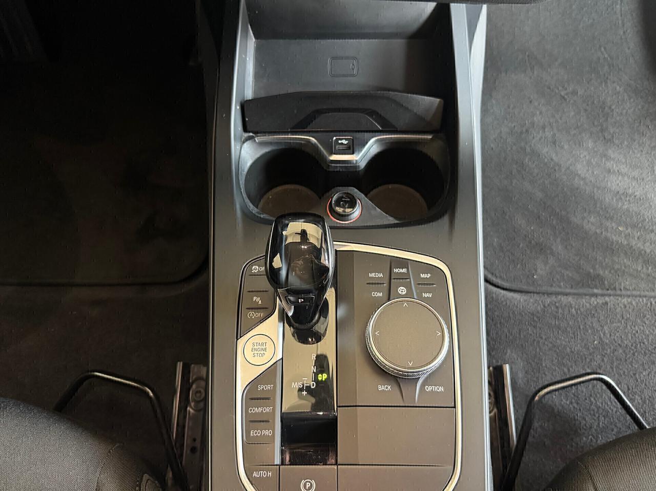 Bmw 116d Sport Line - 2021