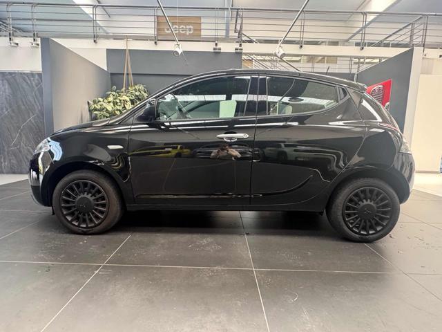 LANCIA Ypsilon 1.0 FireFly 5 porte S&S Hybrid Silver