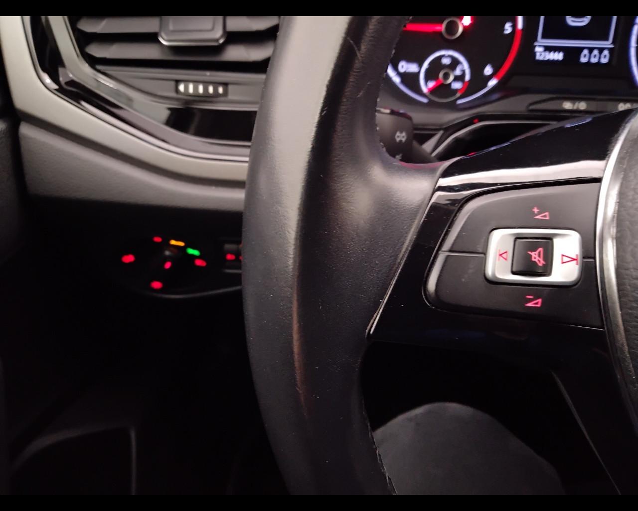 VOLKSWAGEN Polo VI 2017 - Polo 5p 1.6 tdi Comfortline 95cv dsg