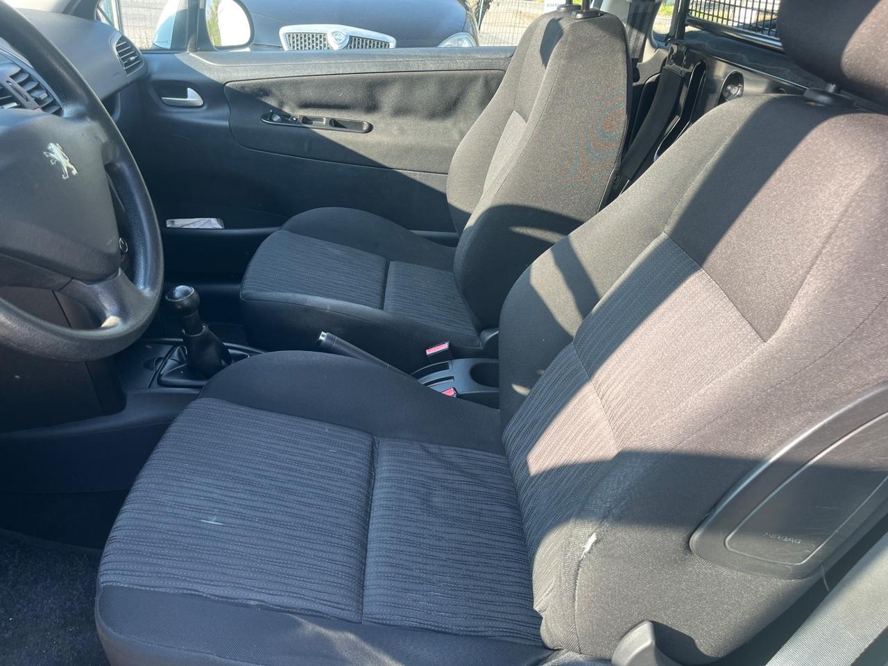 Peugeot 207 1.4 HDi 70CV FAP 3p. XAD Van/2Posti/neopatentato/unico proprietario