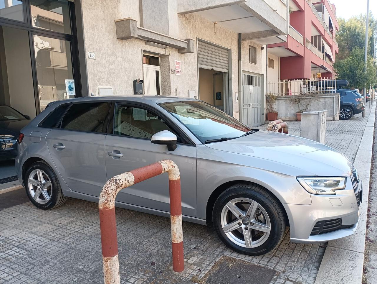 Audi A3 SPB 1.6 TDI 110 Cv S tronic Business