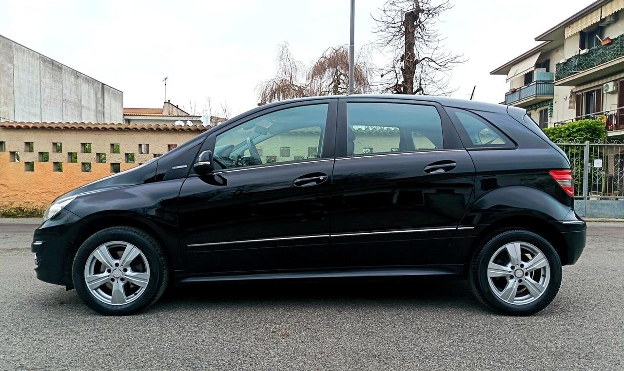 Mercedes-benz B 180 NGT BlueEFFICIENCY Premium