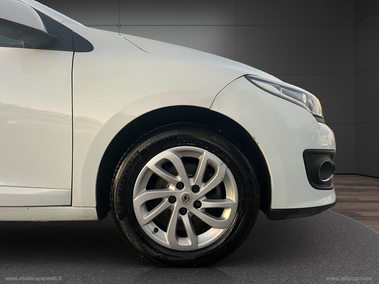 RENAULT Mégane 1.5 dCi 95 CV Wave