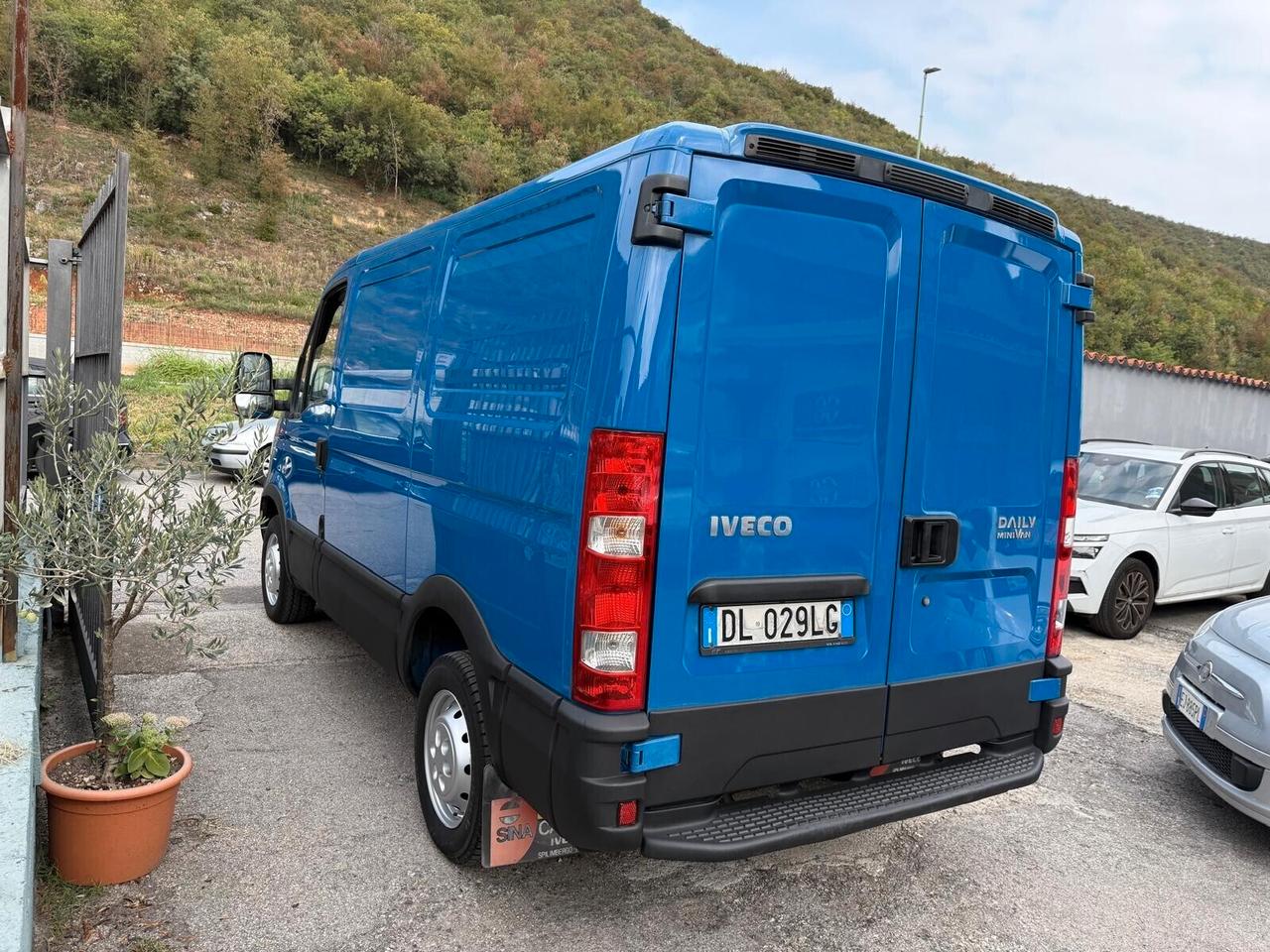 Iveco DAILY MINI VAN 29 L 12 COME NUOVO POCHI KM
