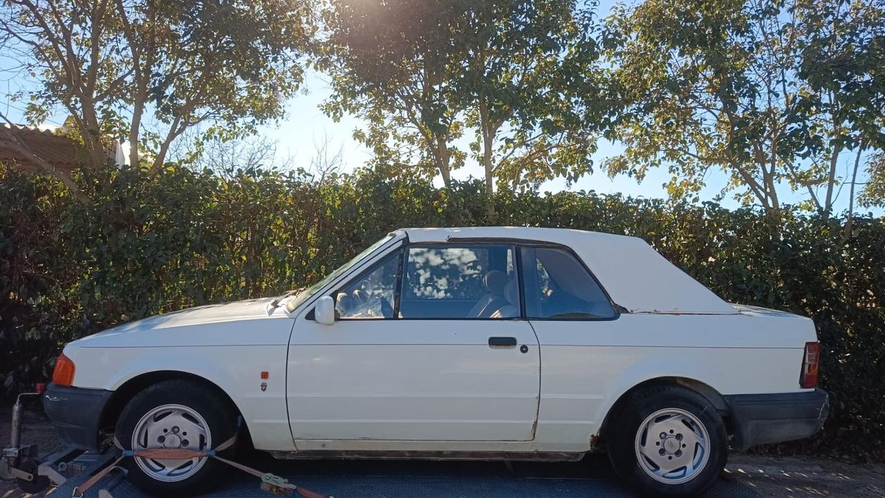 Ford Escort 1.4 Cabriolet Ghia