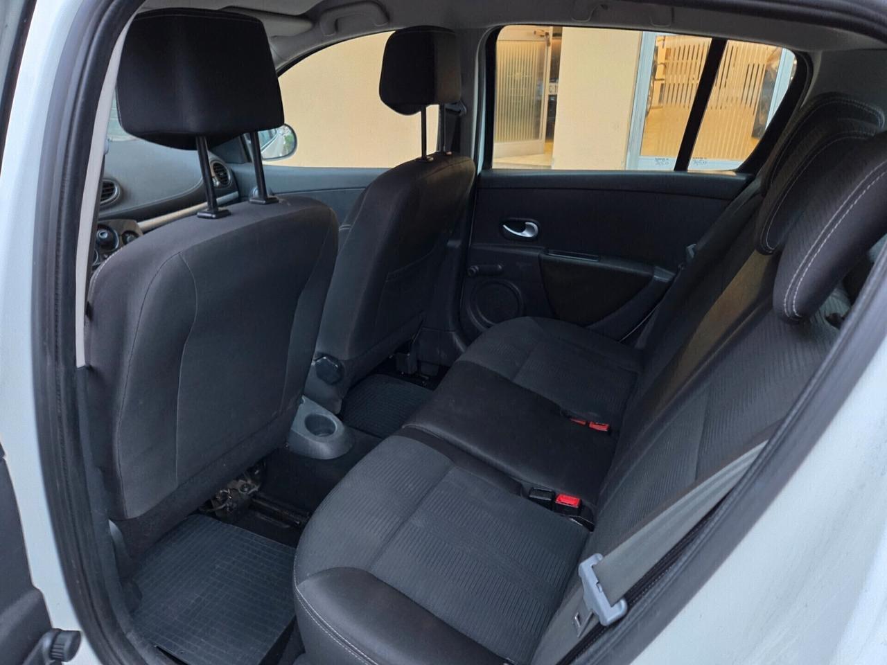 Renault Clio 1.2 16V NEOPATENTATI!!!!!