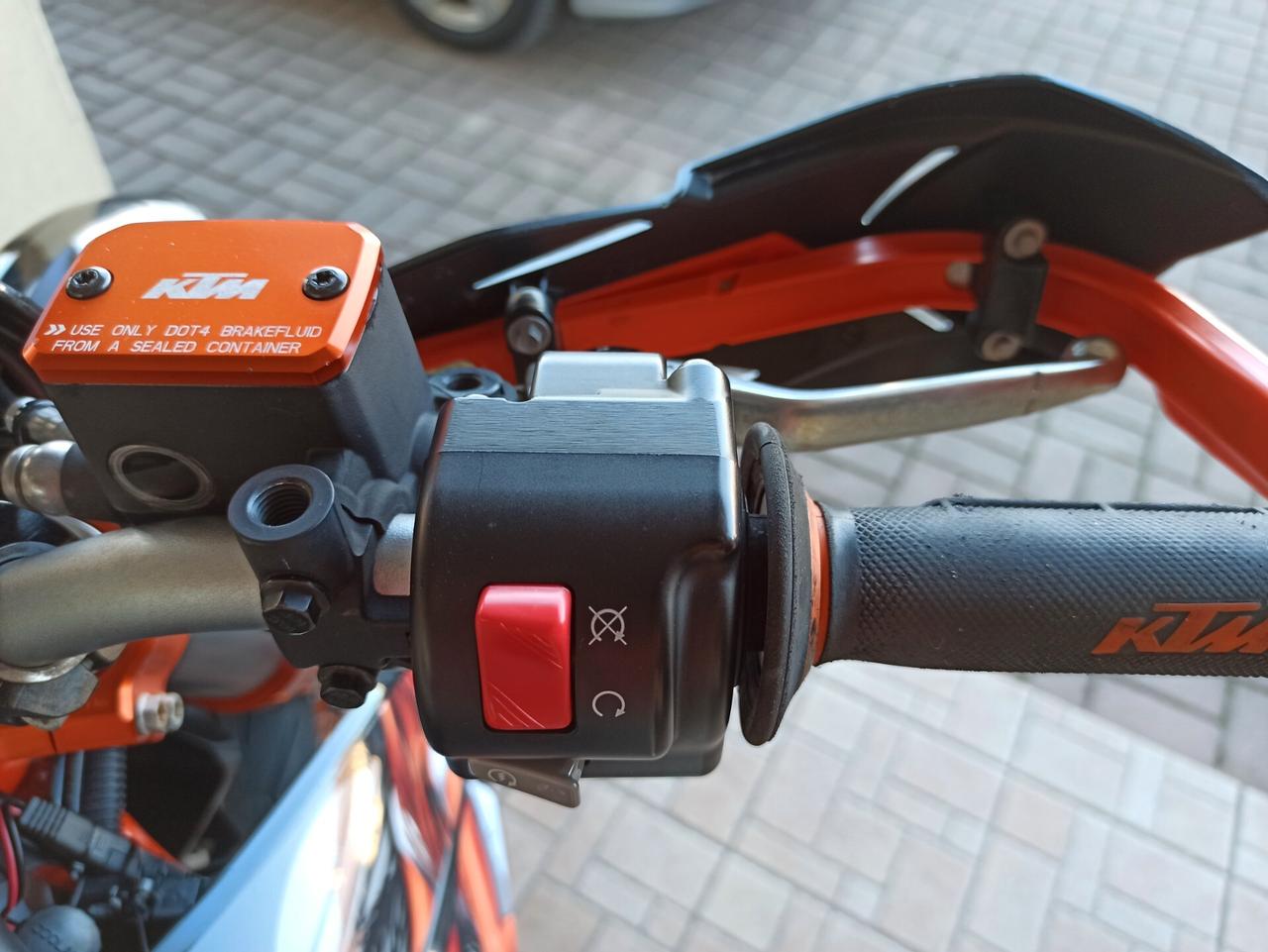 Ktm 690 SMC R
