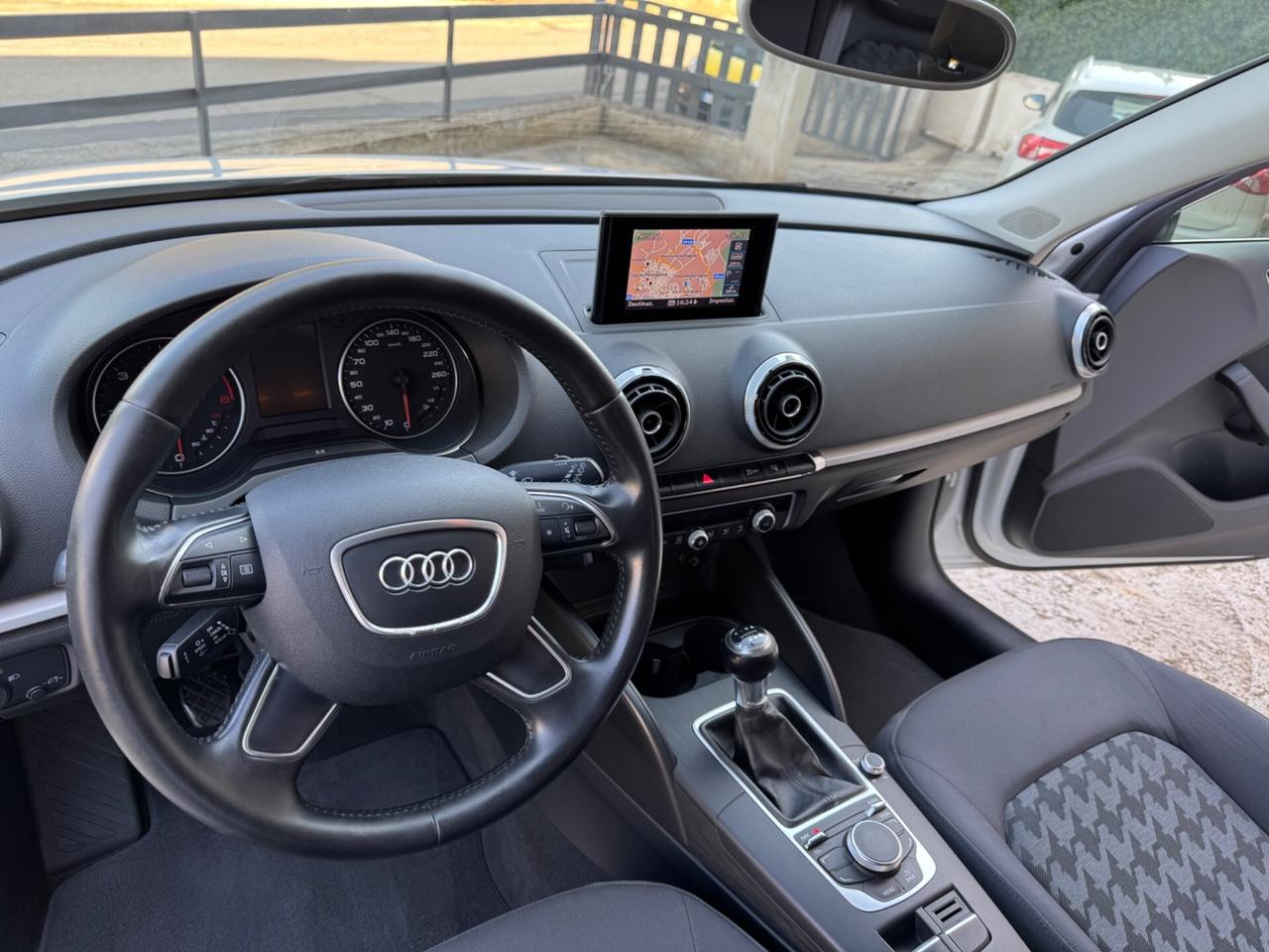 Audi A3 SPB 1.6 TDI Admired - CERCHI 18 - 2015