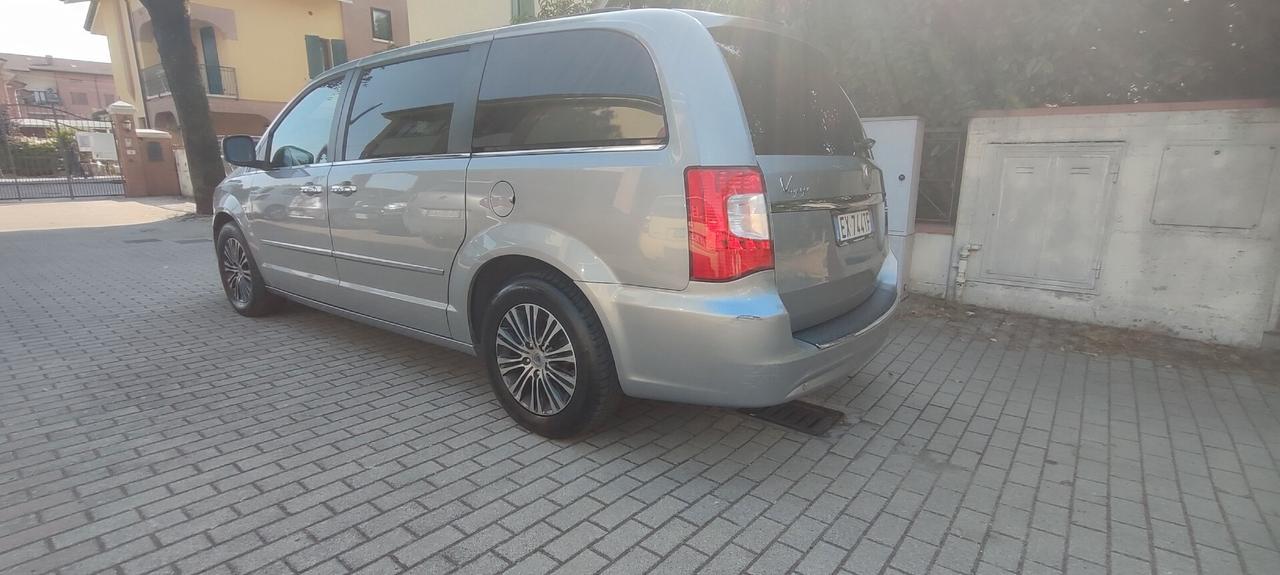 Lancia Voyager 2.8 Turbodiesel S 177 CV