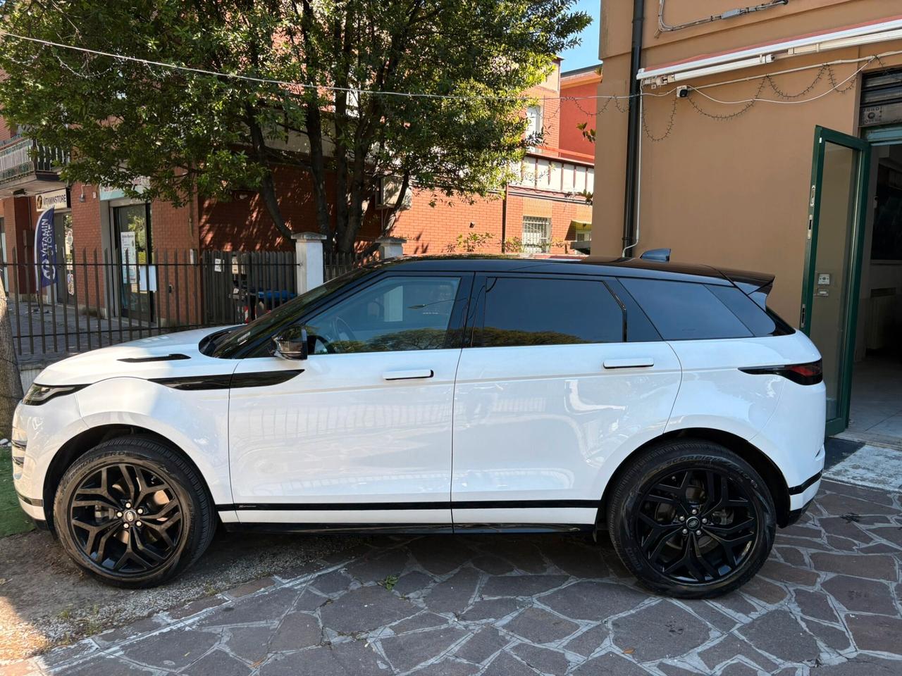 Land Rover Range Evoque 2.0D I4-L.Flw 150 CV R-Dynamic S