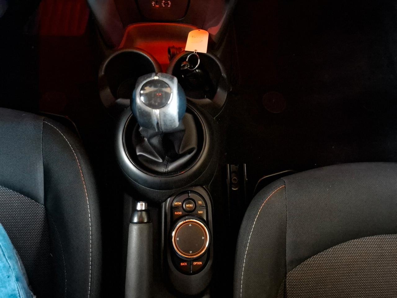 Mini COOPER 15 136CV 100 KW BENZINA NAVIGATORE