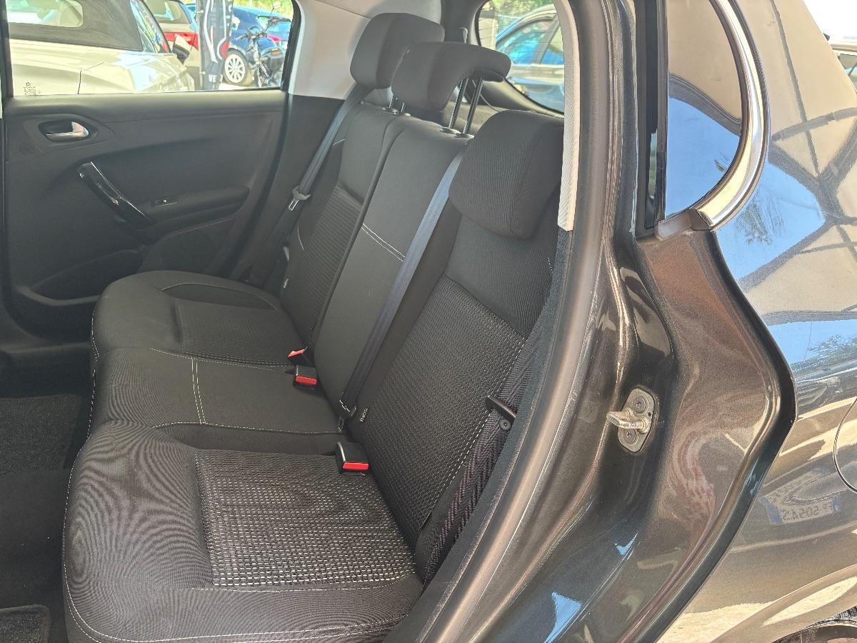 PEUGEOT - 208 - 1.2 VTi 82 CV 5p. Allure