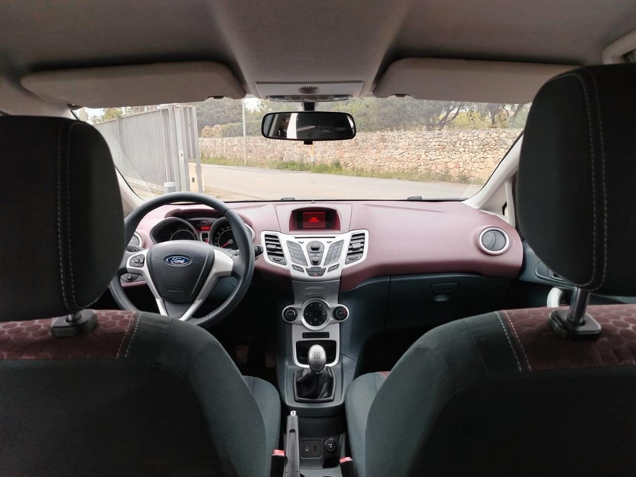 Ford Fiesta 5p 1.2 Titanium 82cv