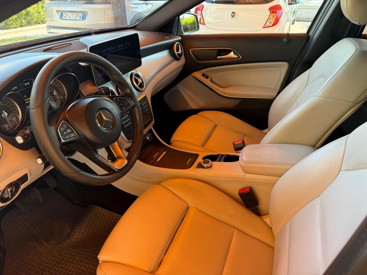 Mercedes-benz GLA 200 d Automatic Enduro Activity