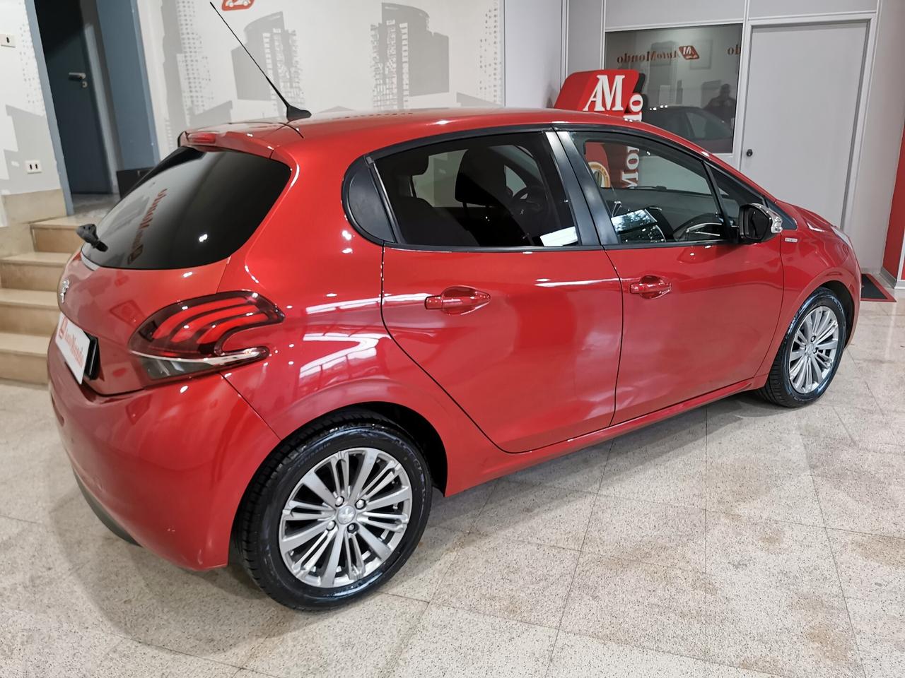 Peugeot 208 BlueHDi 75 5 porte Allure