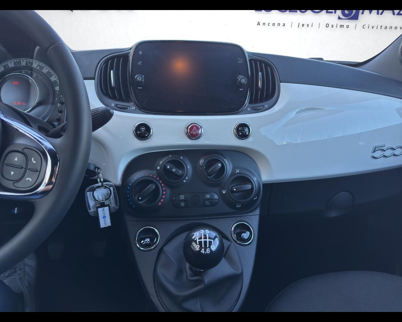 FIAT 500 (2015-2024) - 500 C 1.0 Hybrid Dolcevita