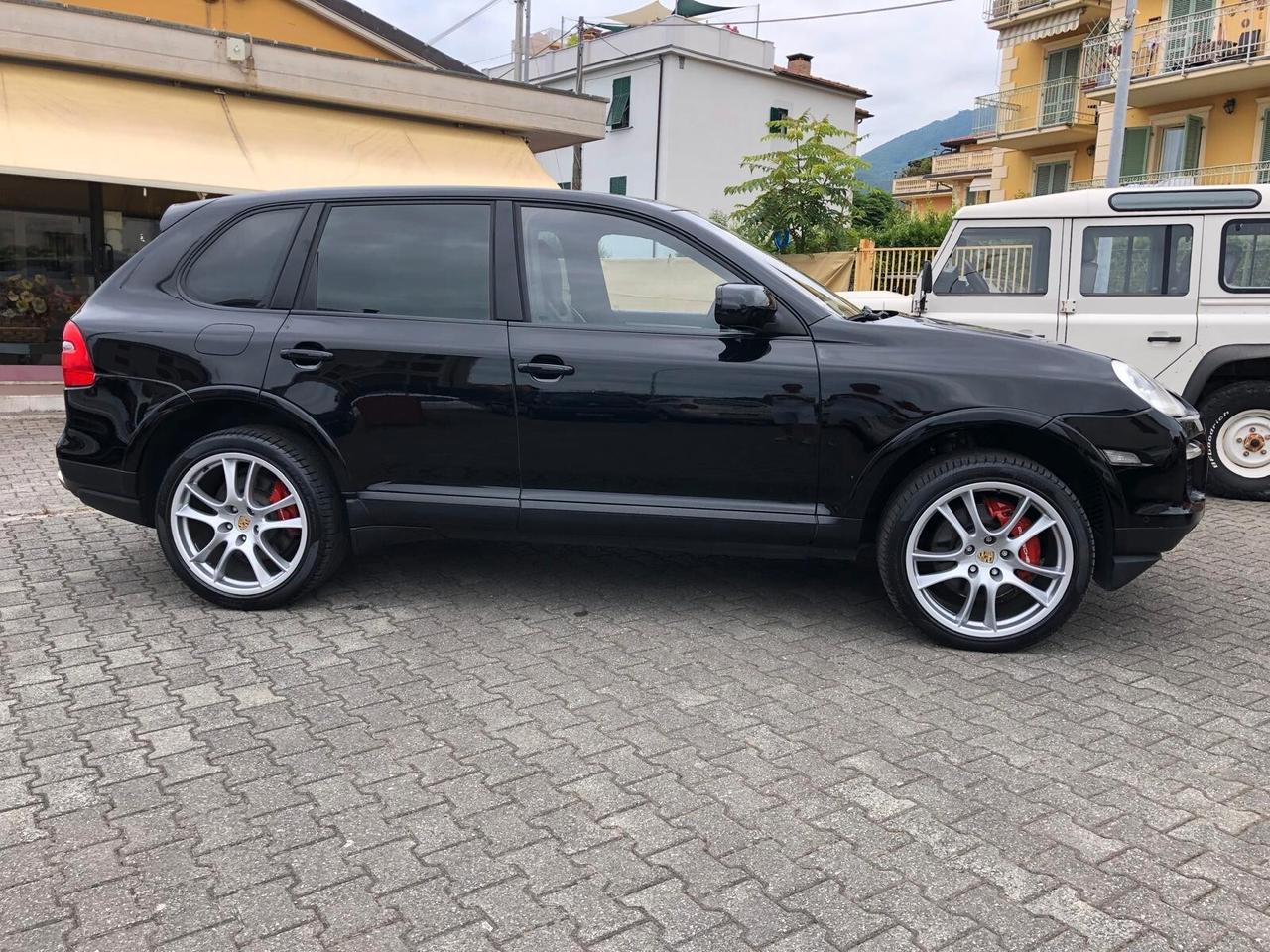 Porsche Cayenne 4.8 Turbo