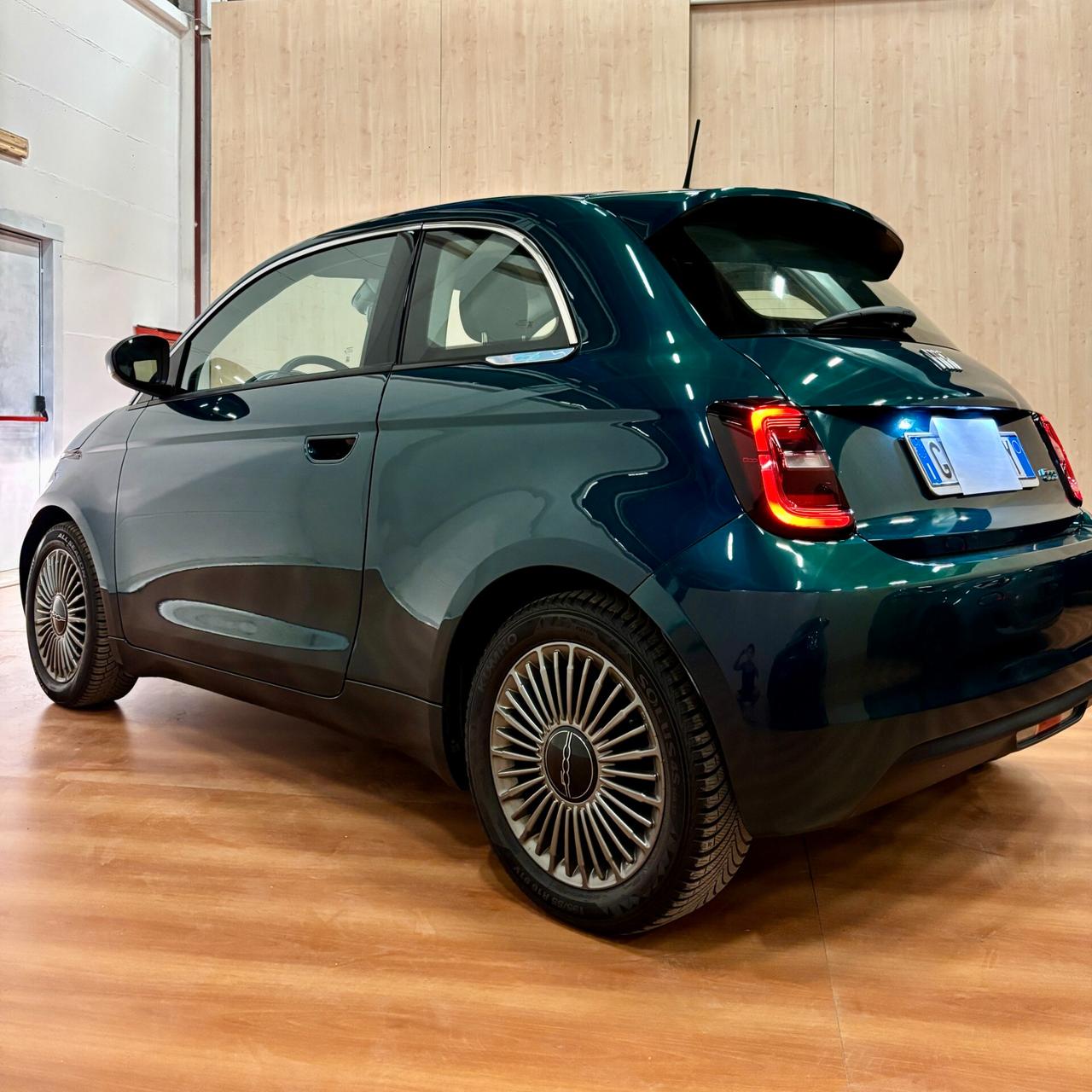 Fiat 500 500e Berlina 42 kWh Icon