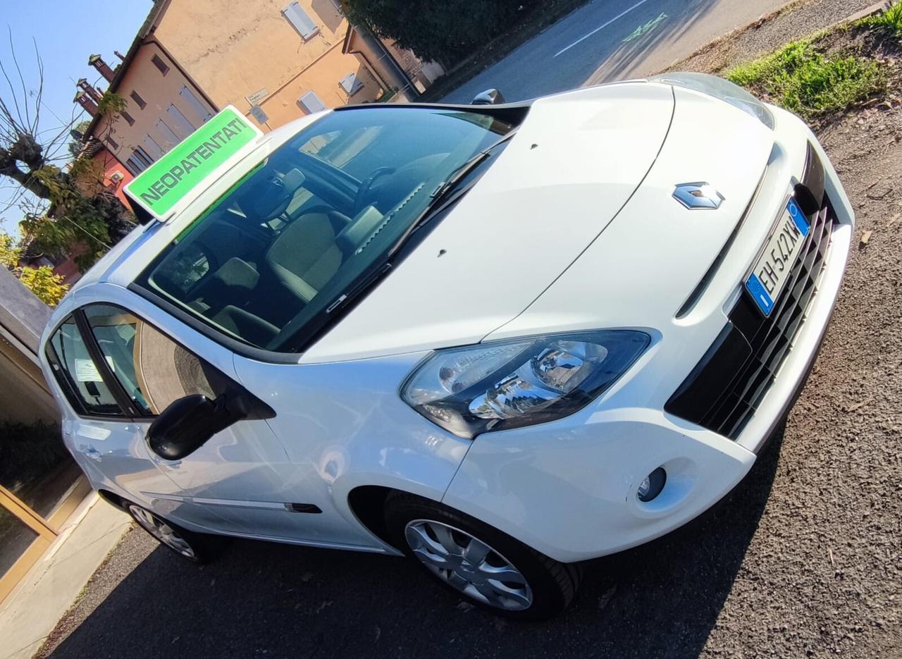 Renault Clio 1.2 16V 5 porte Dynamique