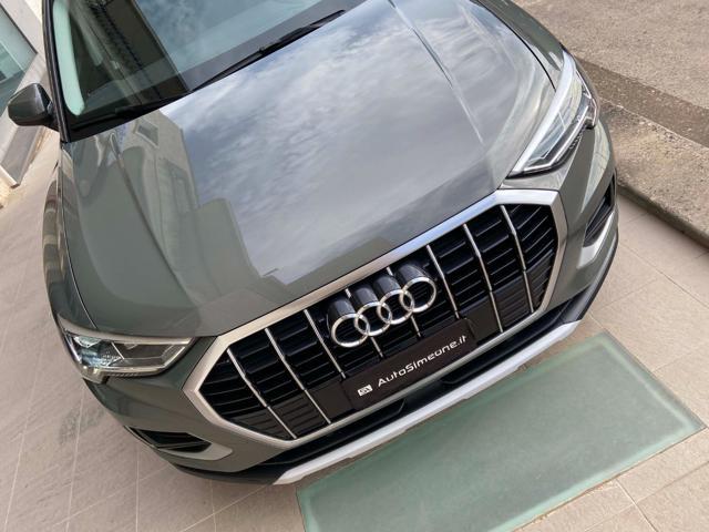 AUDI Q3 35 2.0 TDI S tronic Business Advanced COCKPIT