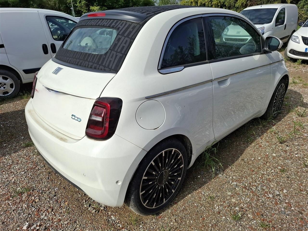 Fiat 500 500e Cabrio 42 kWh La Prima