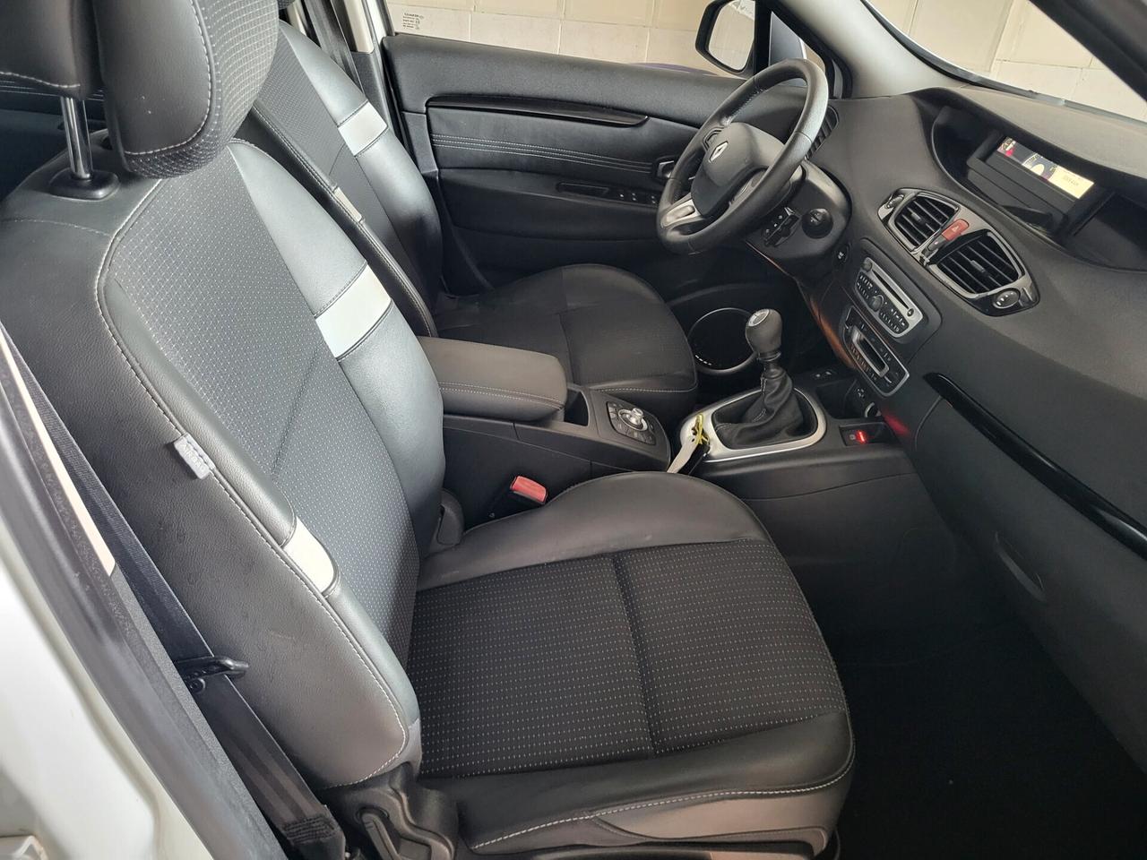 Renault Scenic Scénic X-Mod 1.5 dCi 110CV Luxe