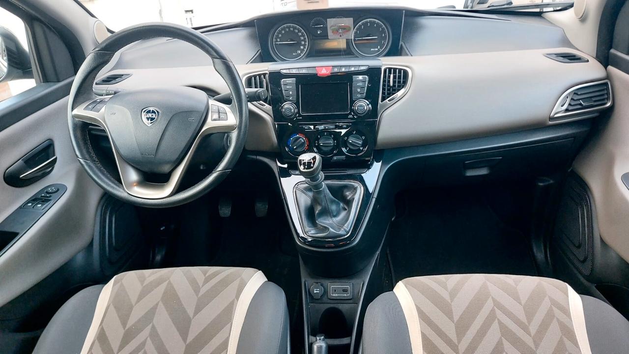 Lancia Ypsilon 1.2 69 CV 5 porte GPL Ecochic Gold