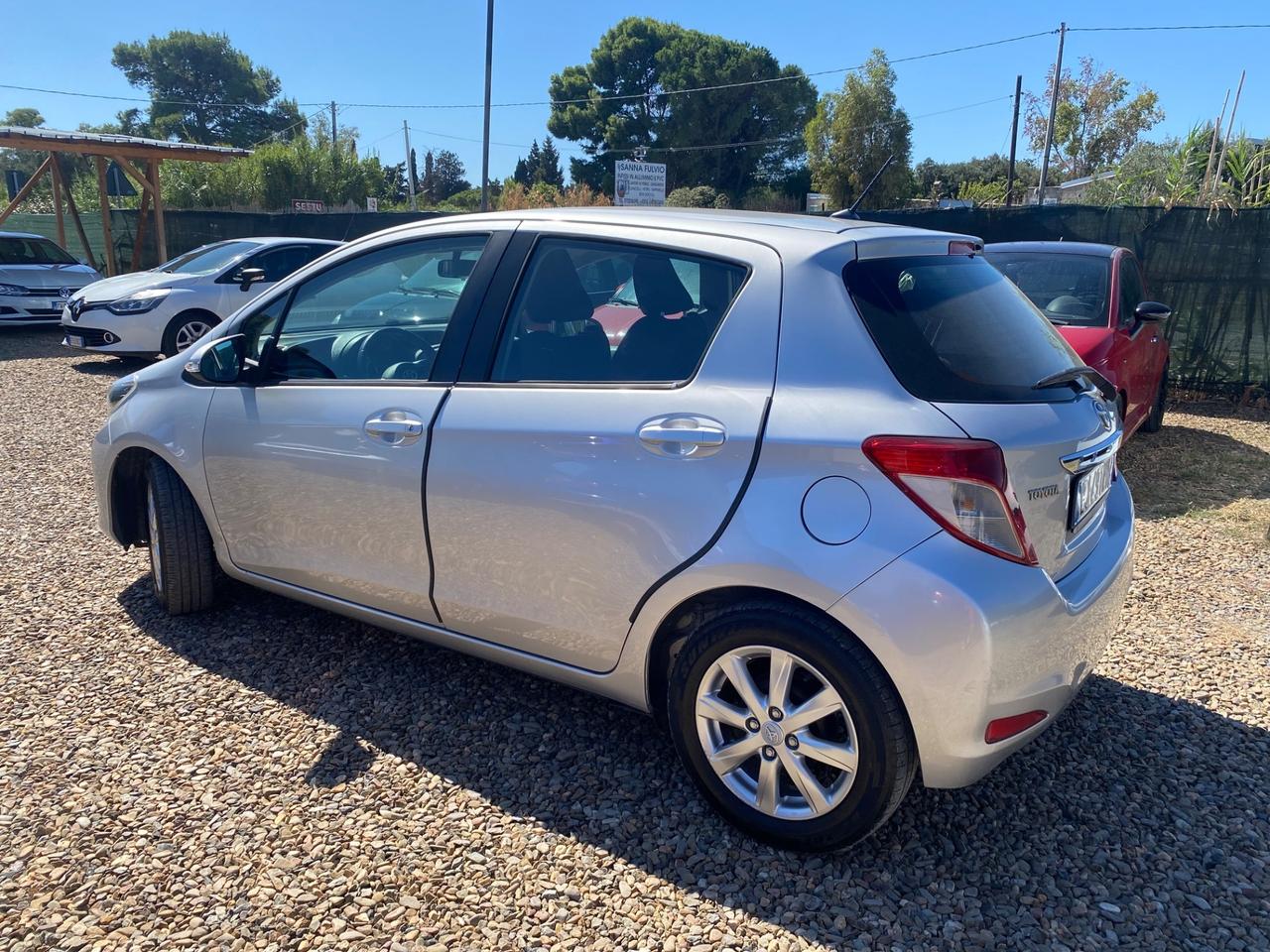 Toyota Yaris 1.0 5 porte Lounge
