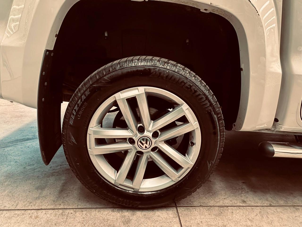 Volkswagen Amarok 3.0 V6 TDI 4MOTION BMT permanente aut. DC Highline