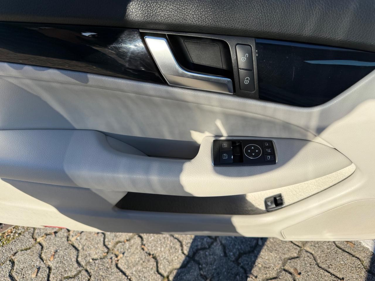 Mercedes-benz C 220 CDI BlueEFFICIENCY Coupé Avantgarde*Pelle*Navi