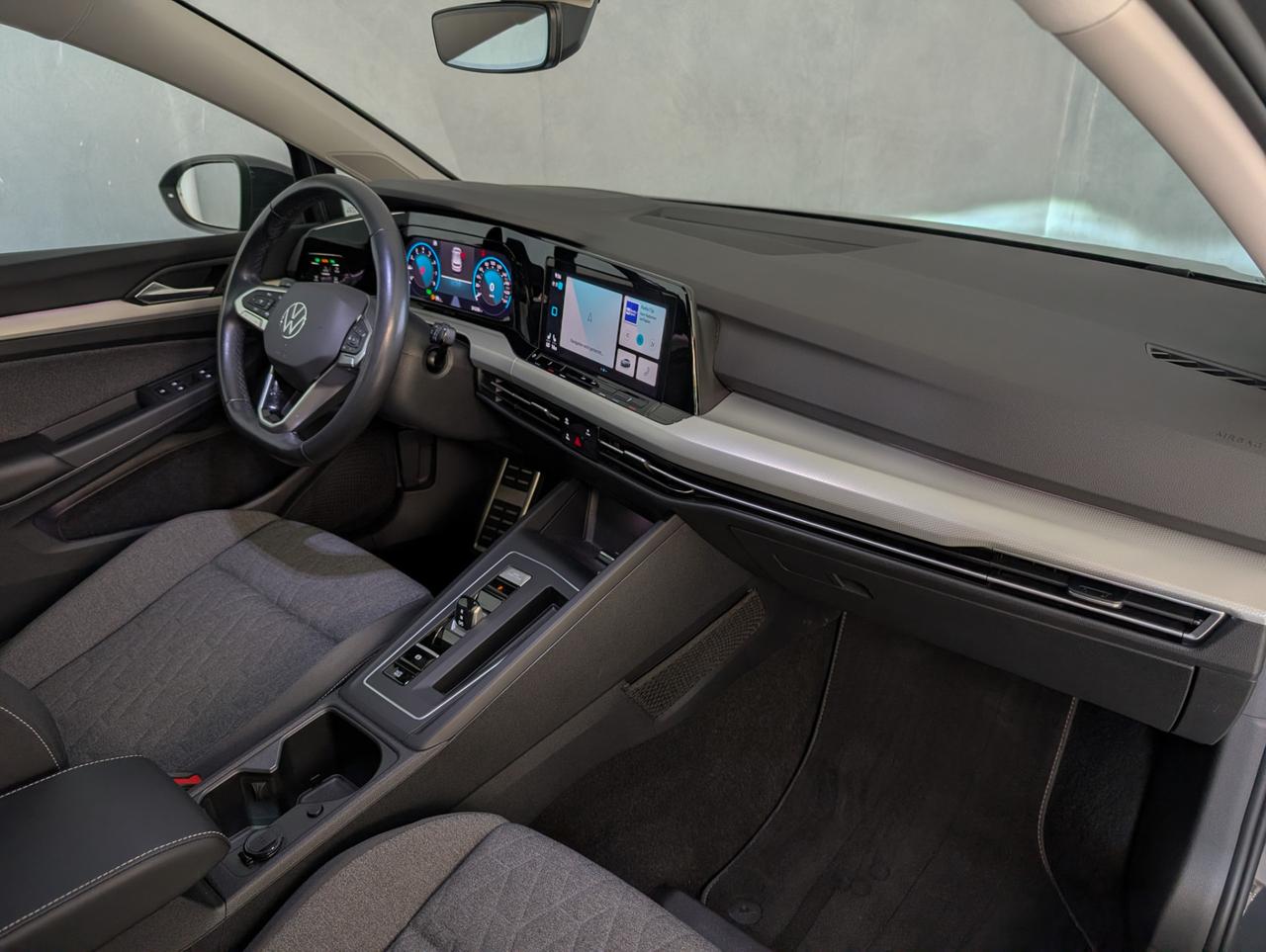 Volkswagen golf viii 1.0 eTSI 110cv DSG Life Move