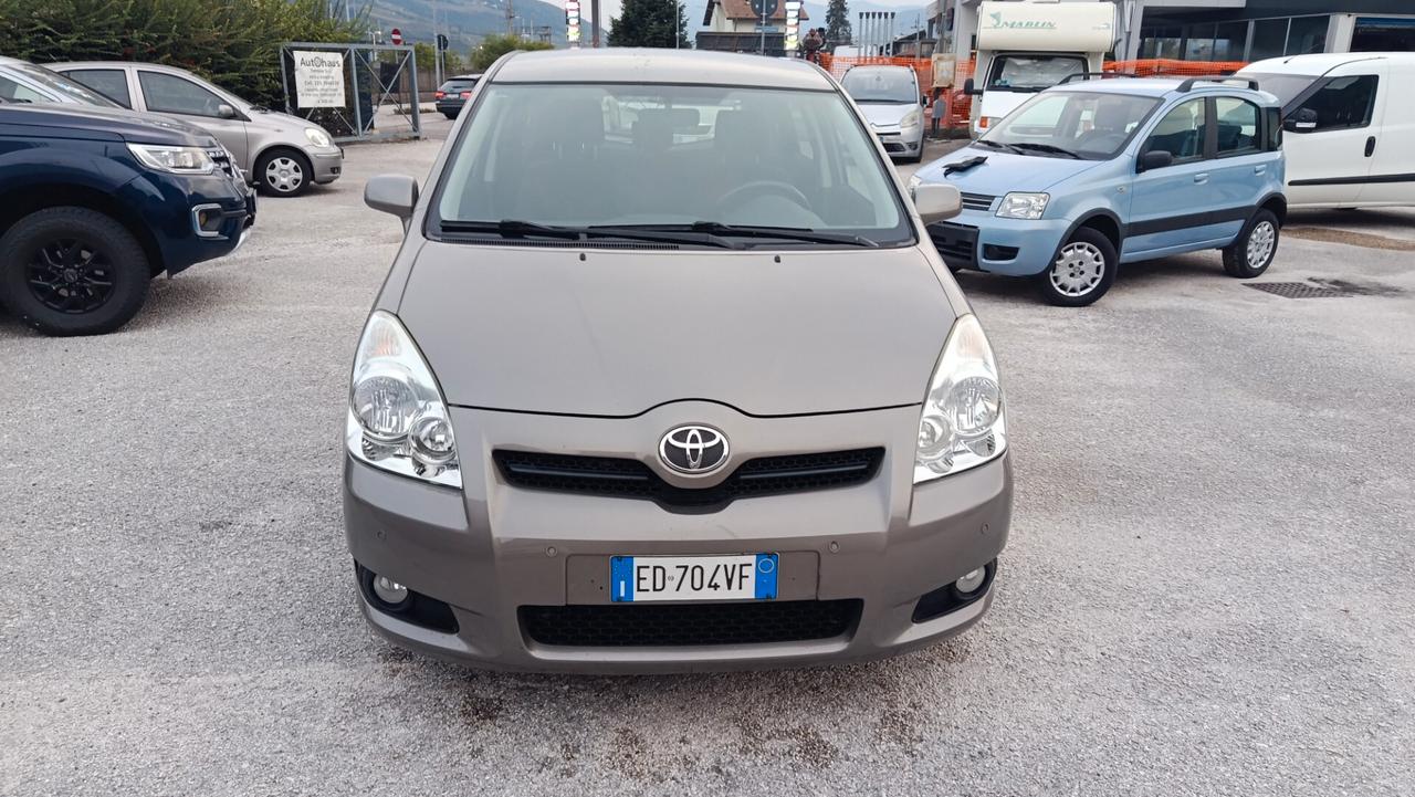 Toyota Corolla Verso 2.2 16V D-4D D-Cat
