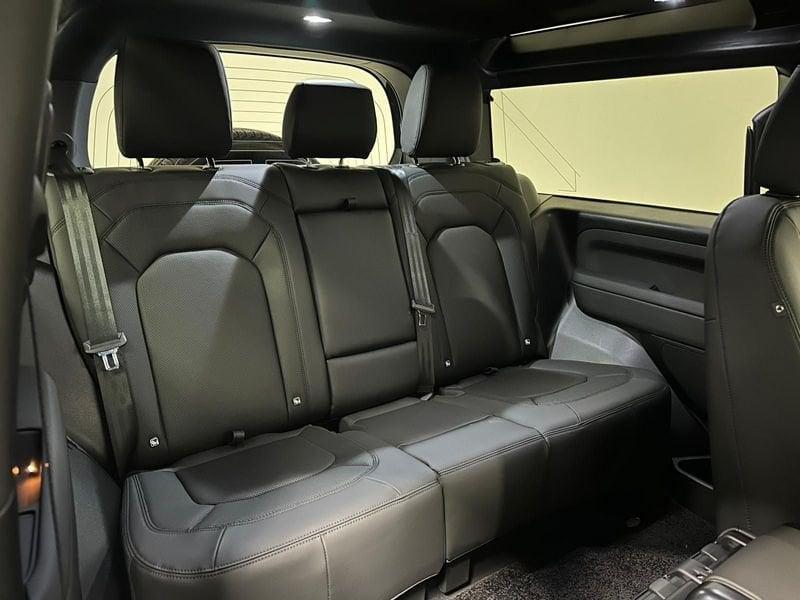 Land Rover Defender Defender 90 3.0D I6 200 CV AWD Auto X-Dynamic SE