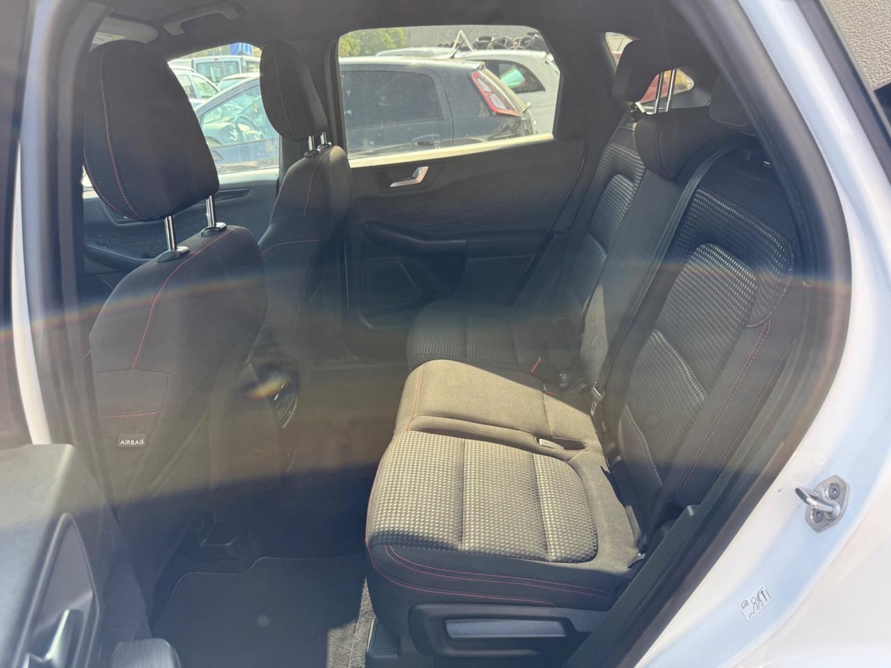 Ford Kuga 2.0 EcoBlue Hybrid 150 CV 2WD ST-Line