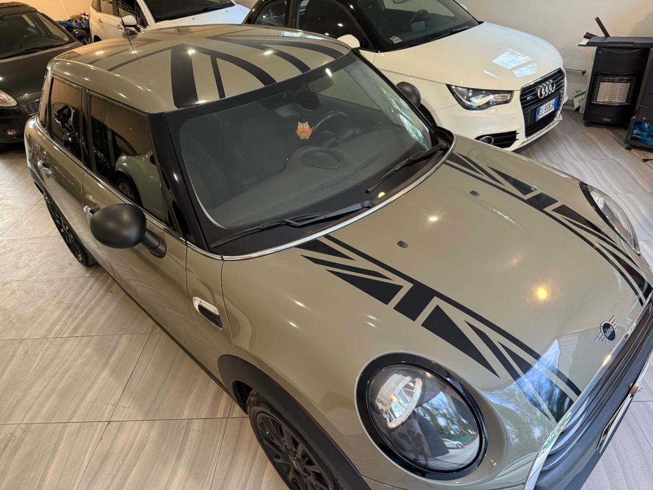 Mini one 1.5 Baker Street 2019 150.000KM