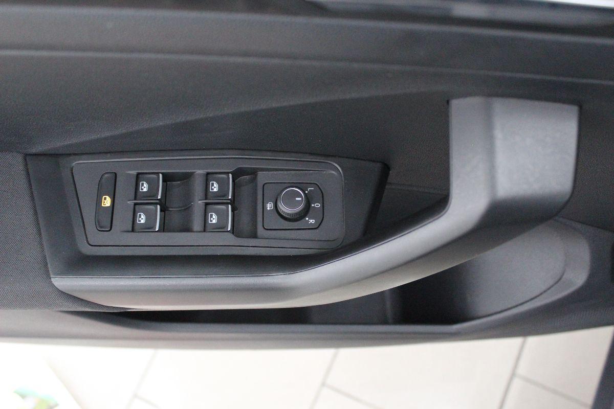 VOLKSWAGEN - T-Roc - 1.6 TDI SCR Business BlueMot.Tech.