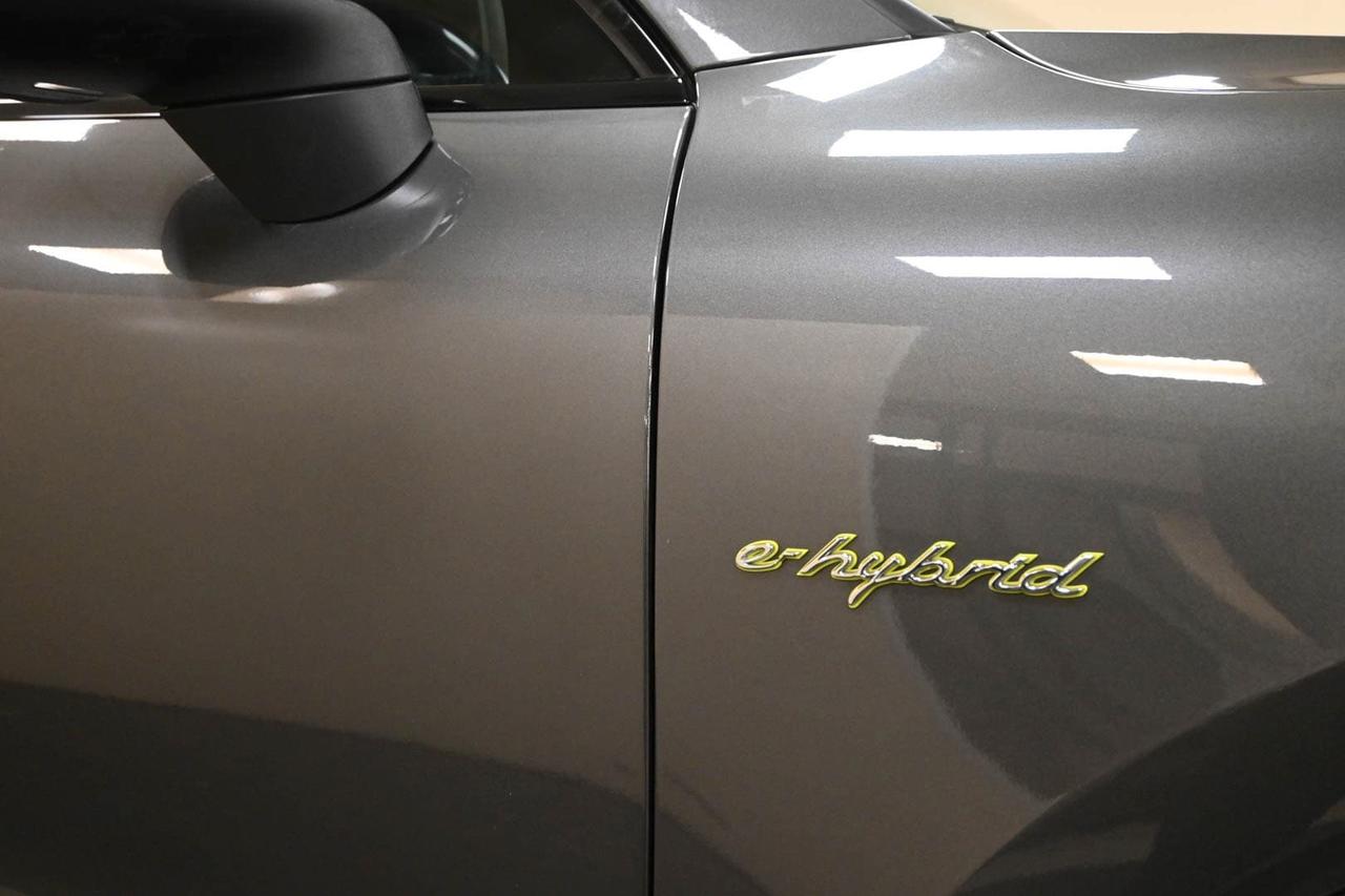 PORSCHE Cayenne 3ªs.'17--> Cayenne 3.0 V6 E-Hy...