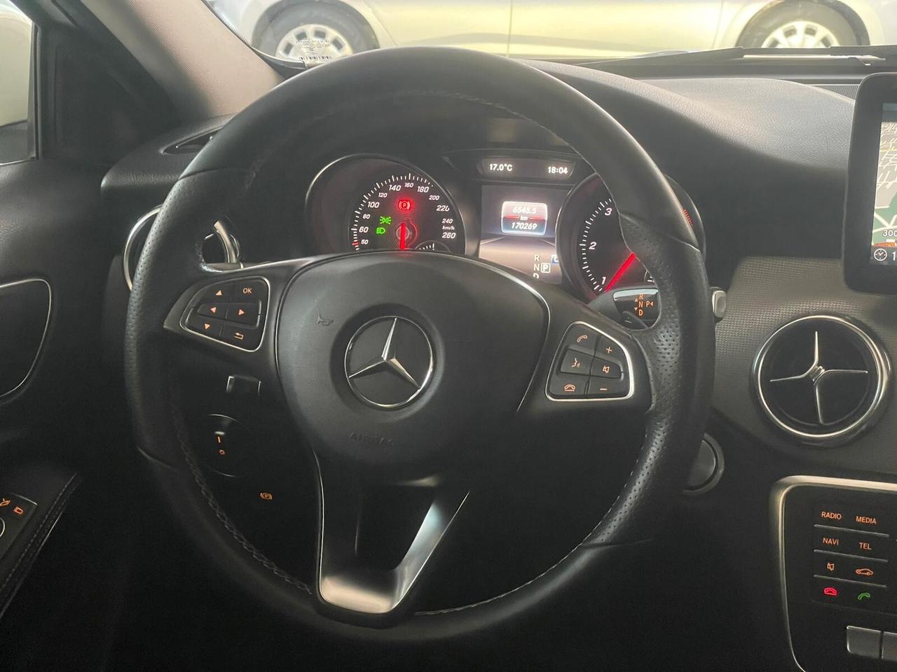 Mercedes-benz GLA 200 d Automatic Premium