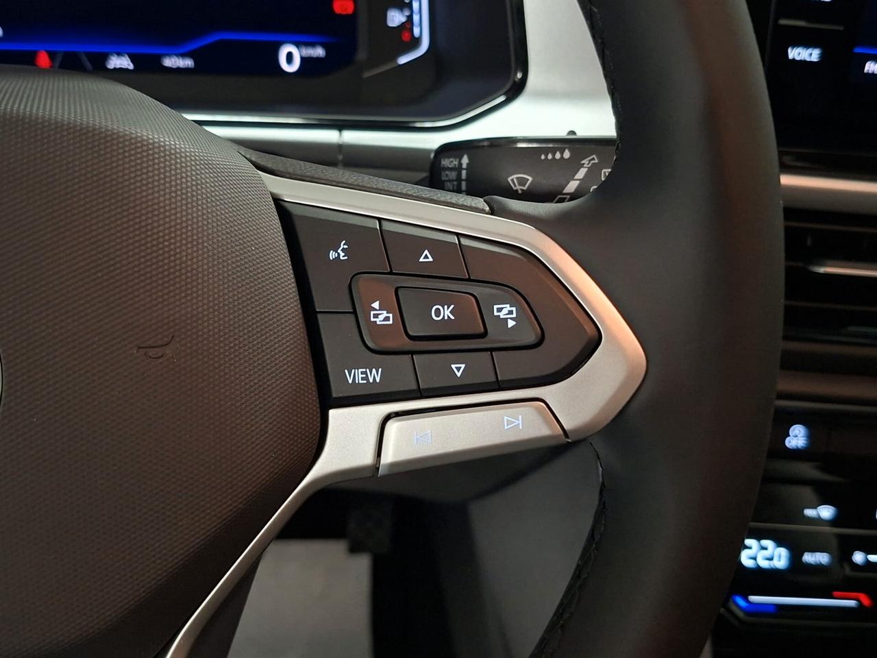 Volkswagen T-Roc 1500 TSI ACT 150CV Sport Km.0