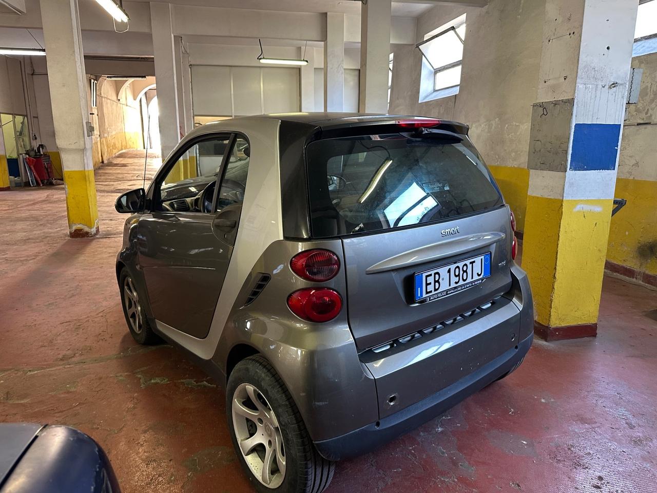 Smart ForTwo 1000 52 kW MHD coupé passion