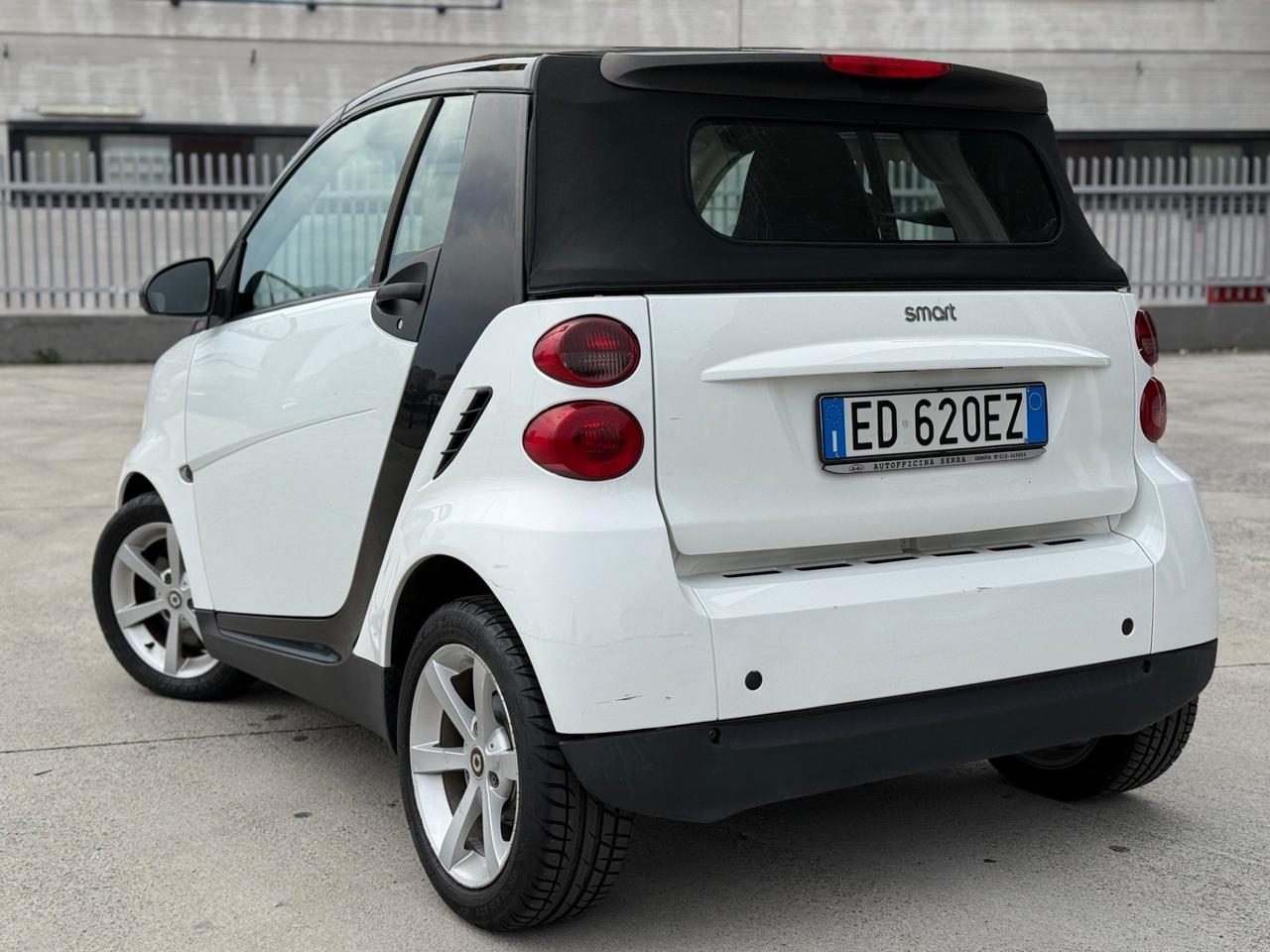 Smart ForTwo 1000 62 kW cabrio passion