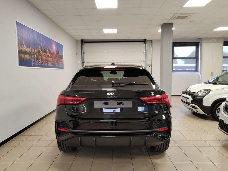 Audi Q3 SPB 35 TDI S tronic Identity Black