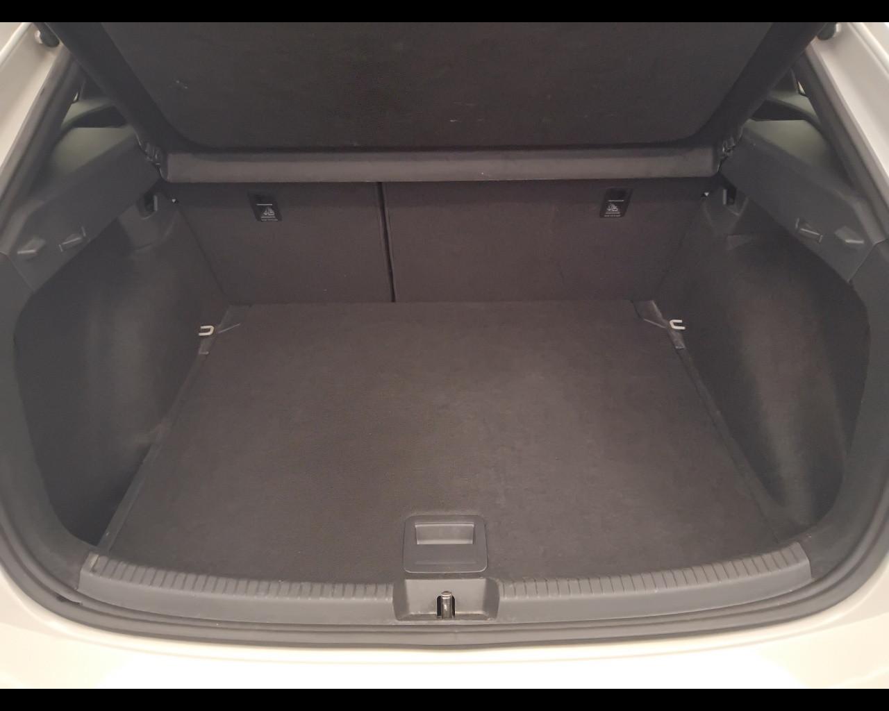 VOLKSWAGEN Taigo - Taigo 1.0 tsi R-Line 110cv