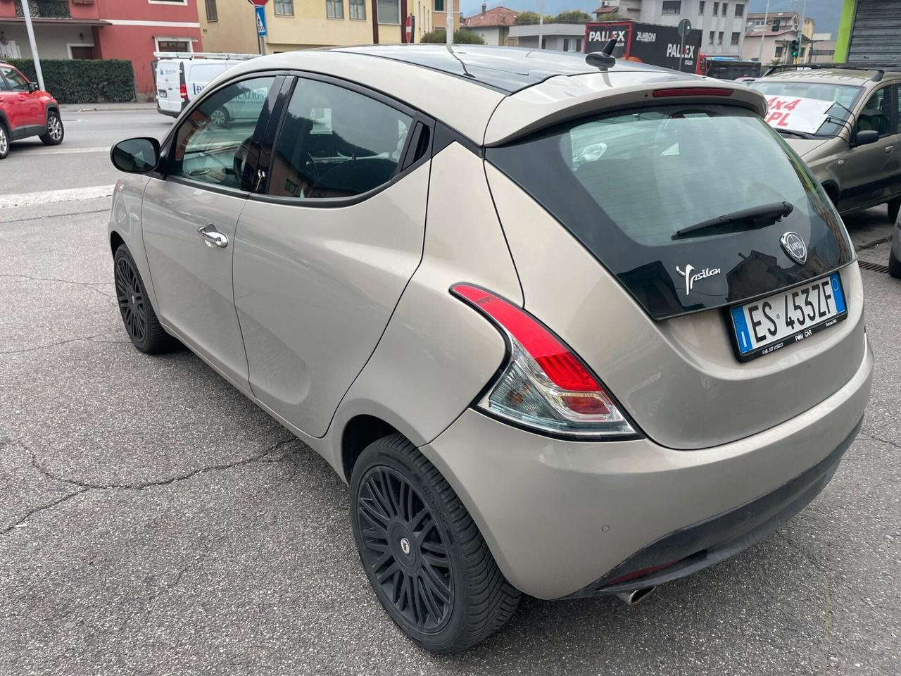 Lancia Ypsilon 1.3 MJT 16V 95 CV 5 porte S&S Gold