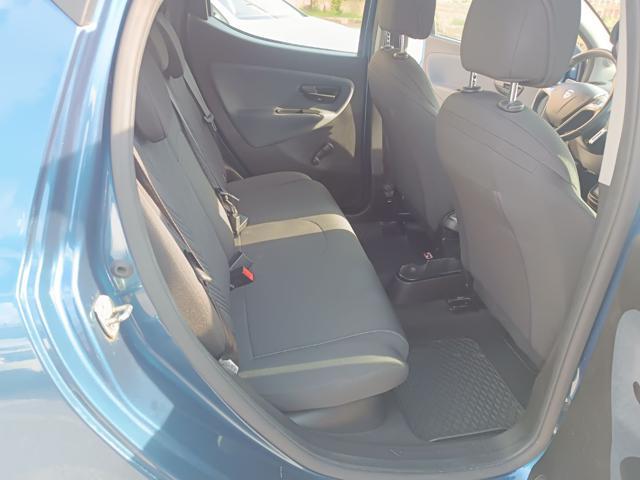 LANCIA Ypsilon 1.0 FireFly 5 porte S&S Hybrid Silver