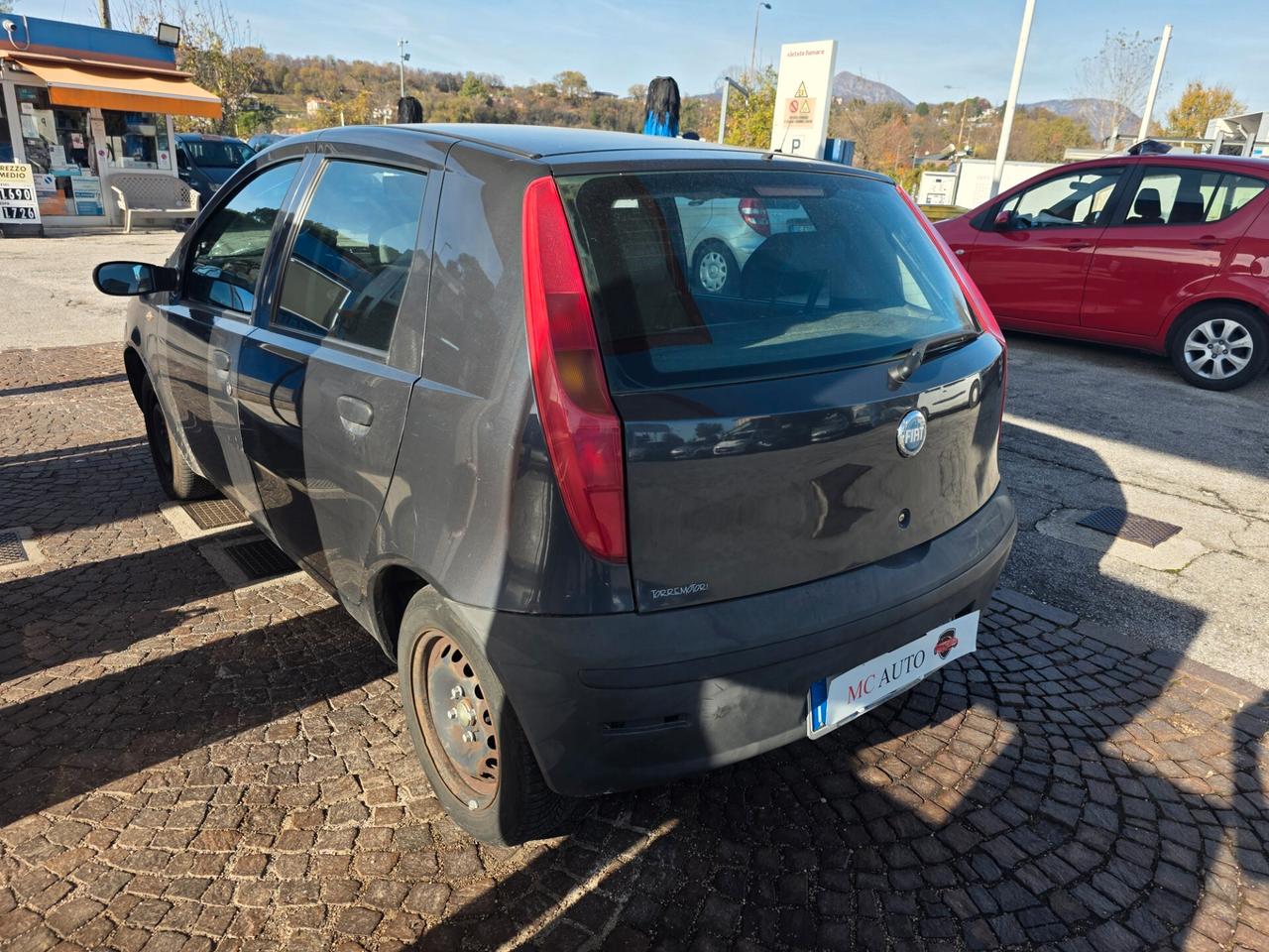 Fiat Punto 1.2 5 porte 160.000km Leggermente incidentata