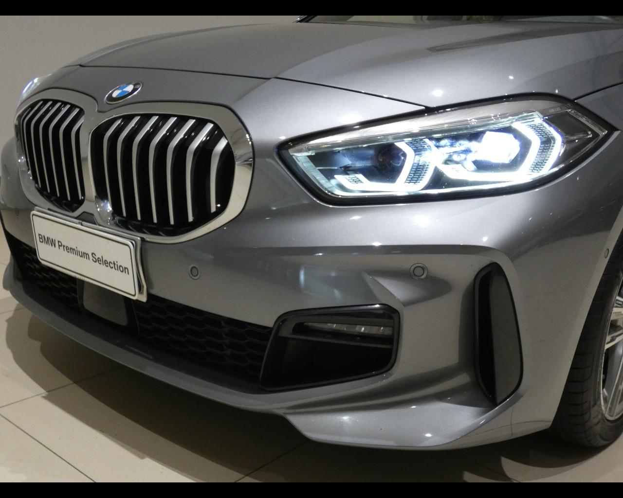 BMW Serie 1 (F40) - 118d 5p. Msport