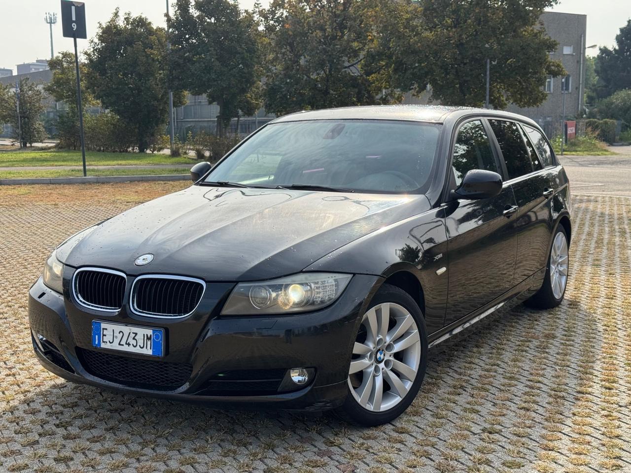 Bmw 320 320d cat xDrive Touring Attiva
